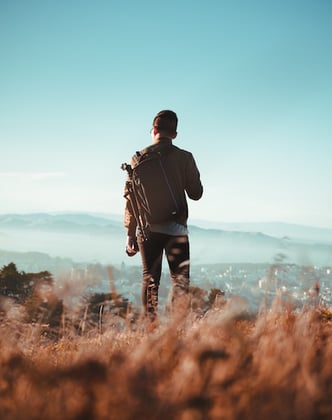 justin-wolff-_GR7h2b2Wuc-unsplash_back_S